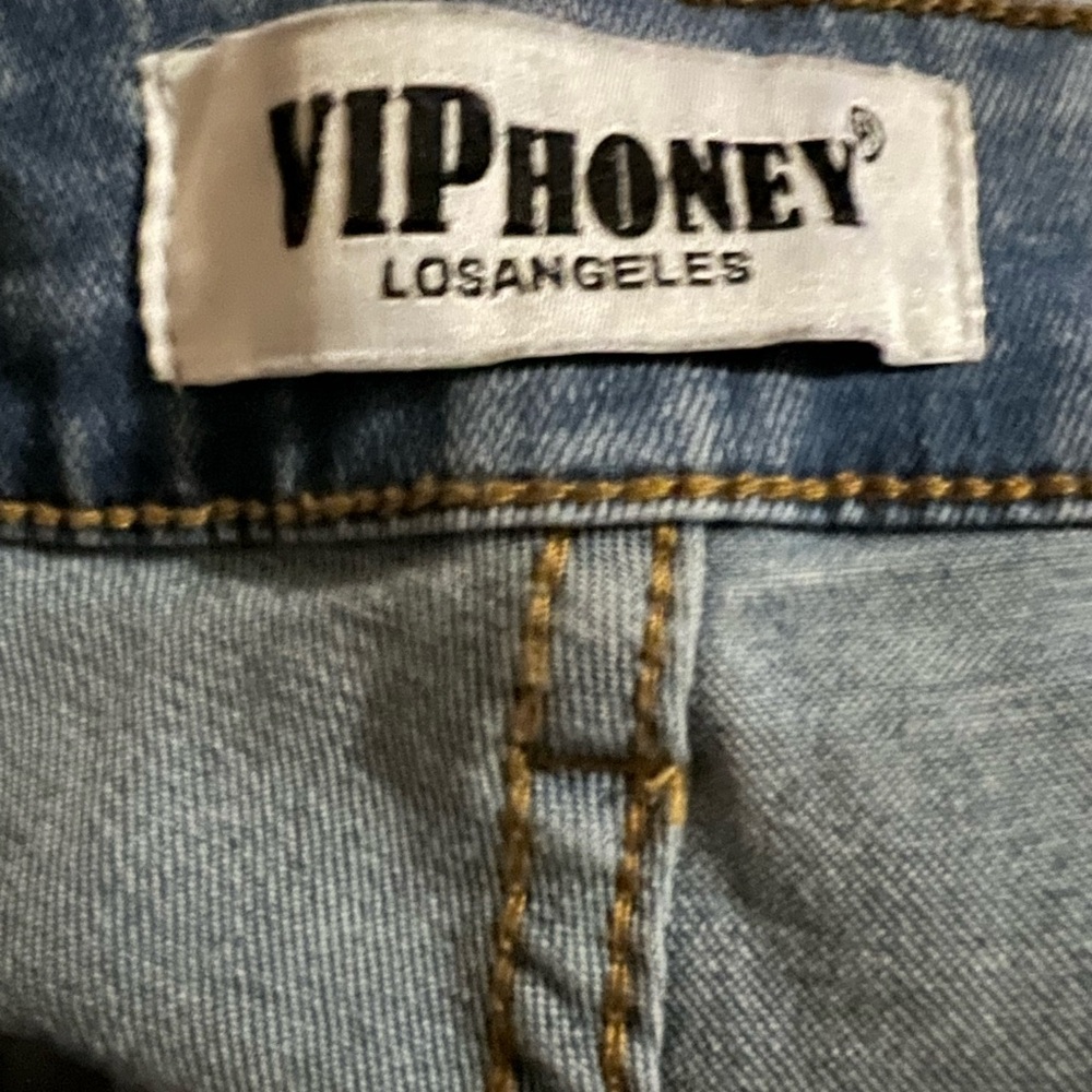 Embroidered Light Blue Boyfriend Jeans - Picture 5 of 6